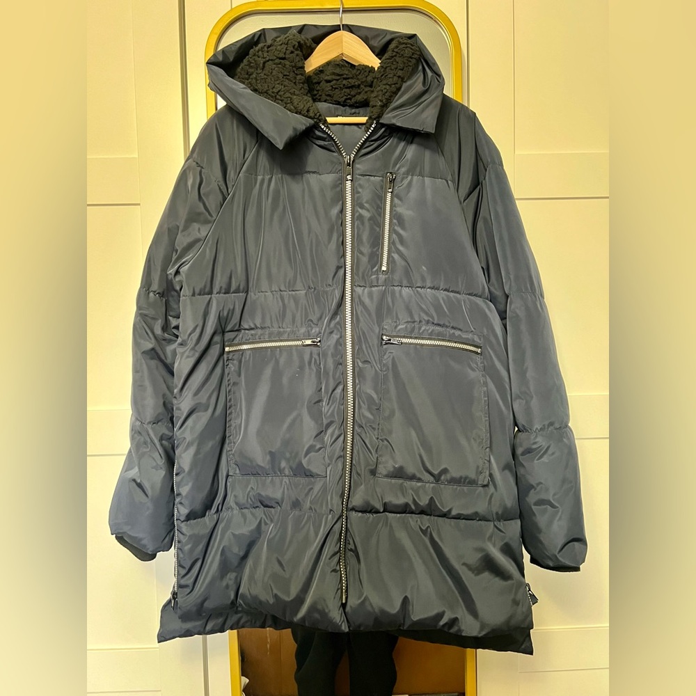 Navy Puffer Jacket